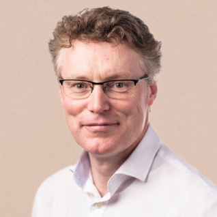 Dr. Andrew Hart (UK)